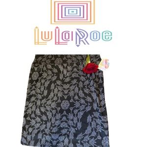 NWT LulaRoe Women + Cassie skirt